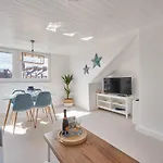 Host & Stay - The Nest