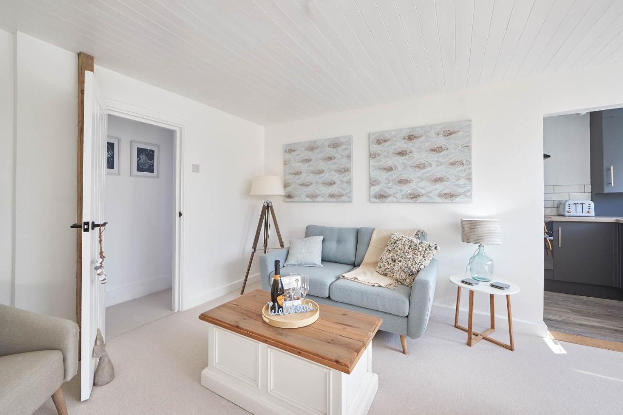Apartment Host & - The Nest *